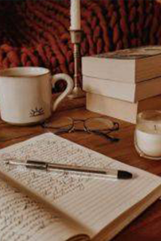 تقدیم‌ نامه‌ های کتابی